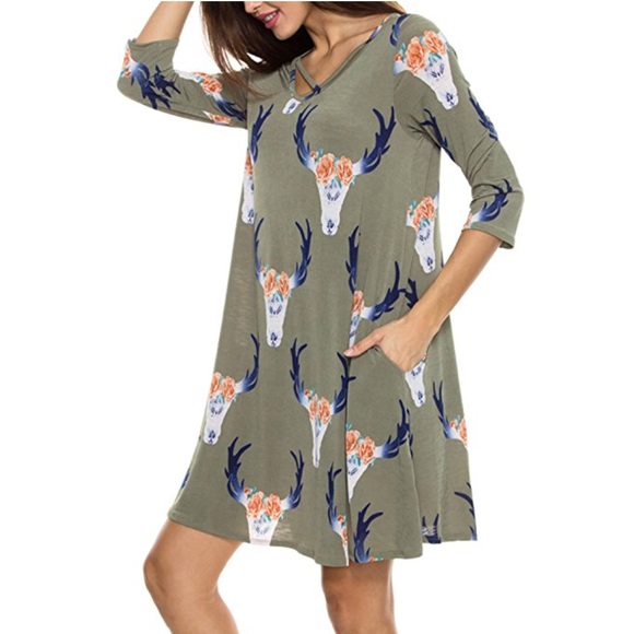 Plus Size Moosehead Print 3/4 Sleeves Tunic Dress - Picture 2 of 4